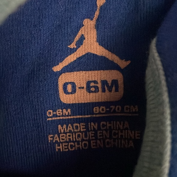Jordan onesie 0-6M - Picture 3 of 4